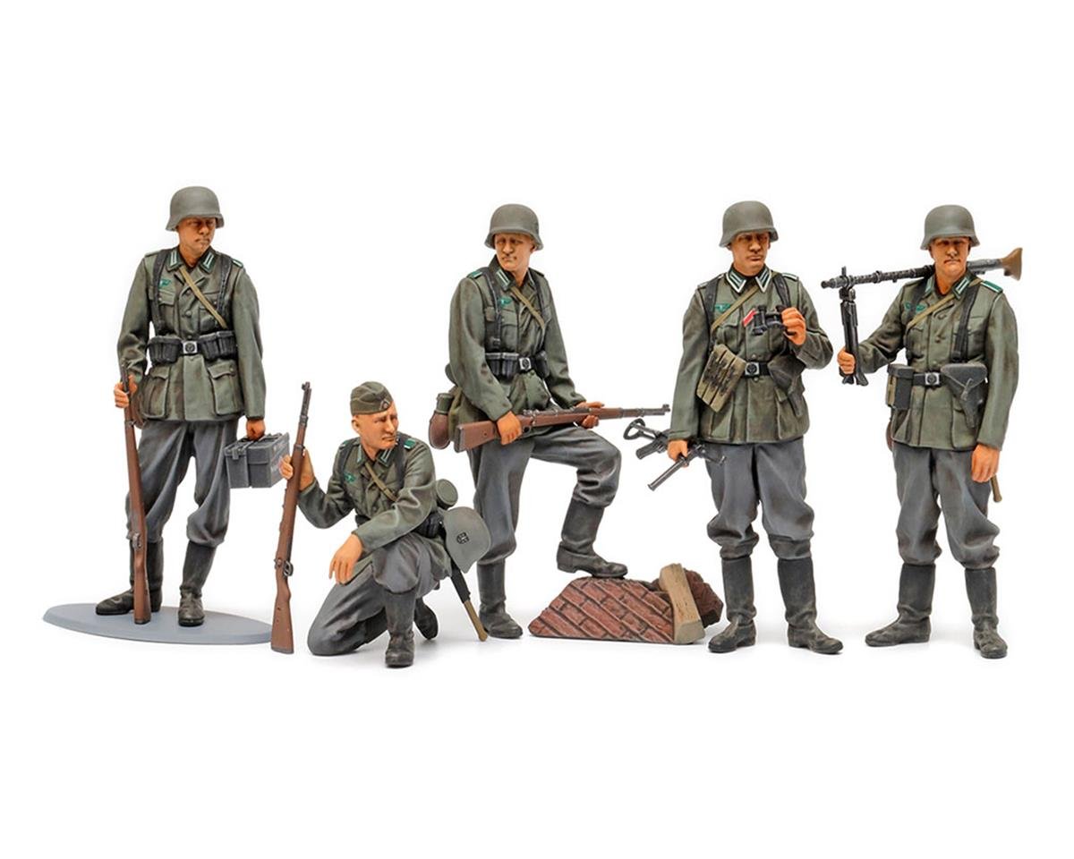 Tamiya 1/35 Mid WWII German Infantry Set Model Kit (TAM35371)